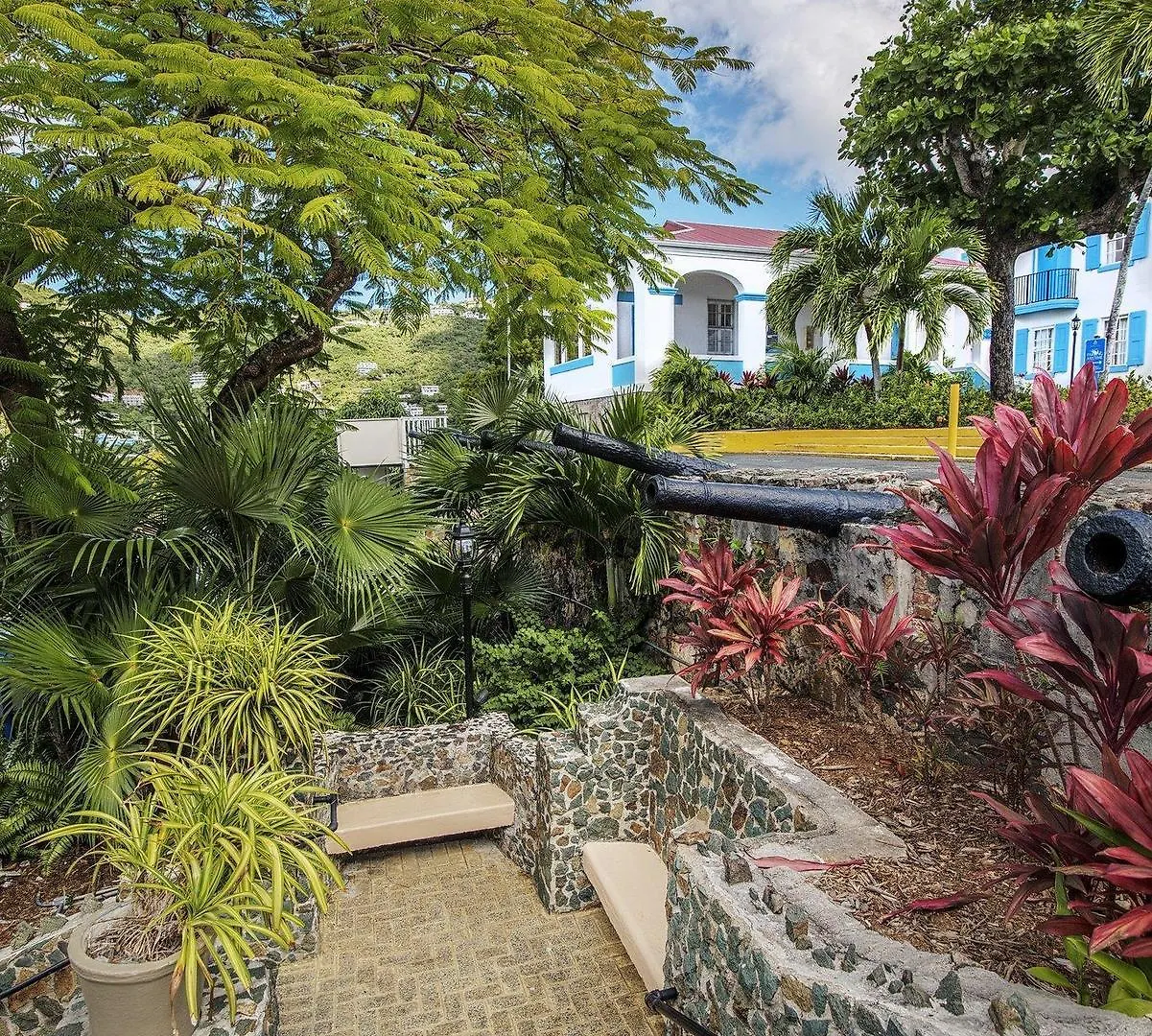 Hotel Castle Villas At Bluebeards Carlota Amalia