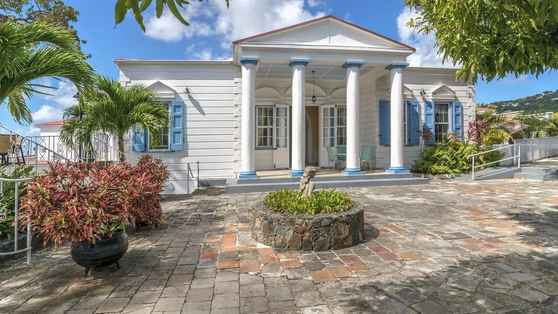 Castle Villas At Bluebeards Carlota Amalia
